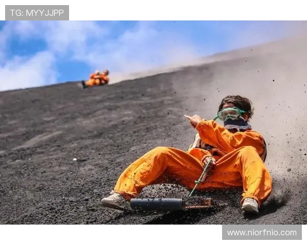 南京极限运动队的团队协作探索与挑战之旅